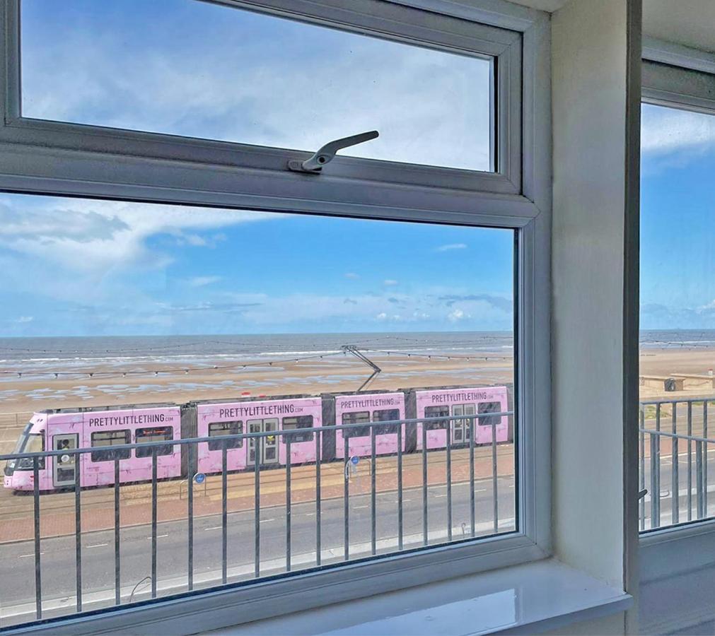Sapphire Hotel Blackpool Promenade Esterno foto